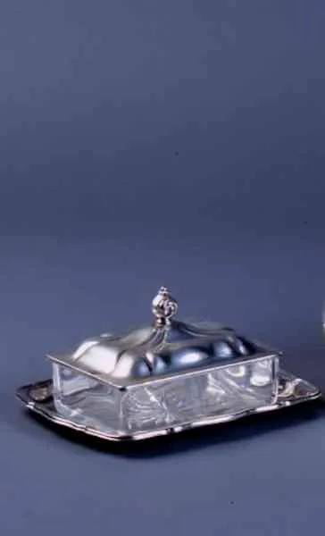 Autor nierozpoznany, Maselniczka, ok. 1930