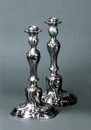 Autor nierozpoznany, Para świeczników, 1920-1939