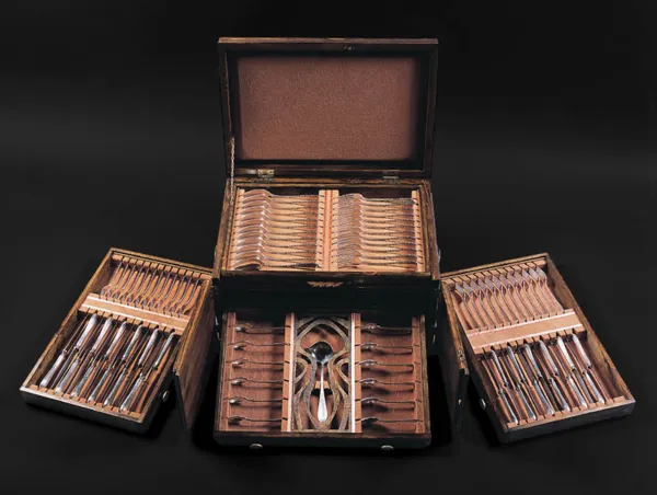 Autor nierozpoznany, KOMPLET SZTUĆCÓW NA 12 OSÓB, ok. 1890