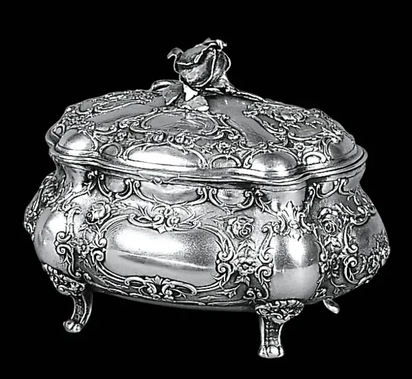 Autor nierozpoznany, SZKATUŁKA, ok. 1890