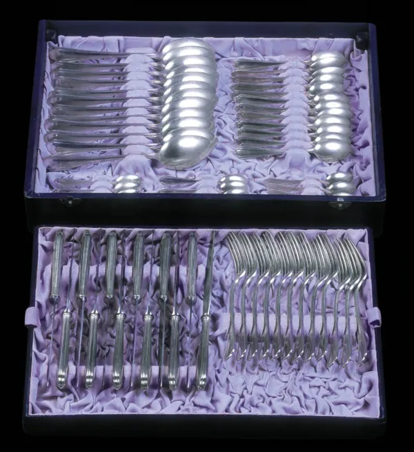 Autor nierozpoznany, Komplet sztućców obiadowych na 12 osób, lata 30