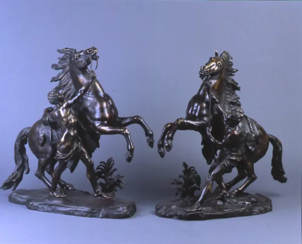 Guillaume Coustou, KONIE POSKRAMIANE PRZEZ STAJENNYCH