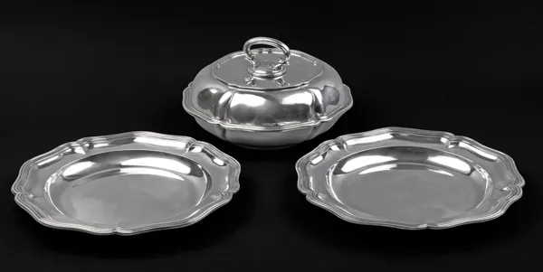 Autor nierozpoznany, NACZYNIE DO JARZYN I DWA PÓŁMISKI, ok. 1920