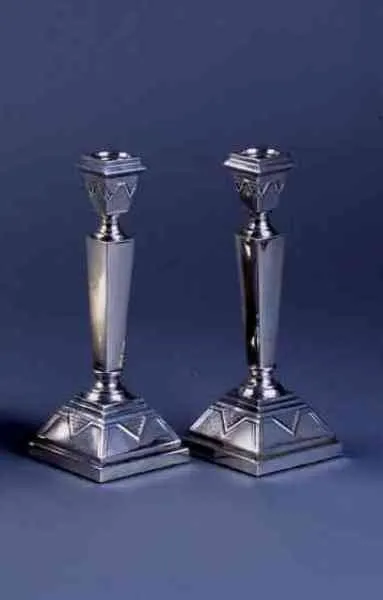 Autor nierozpoznany, Para lichtarzy Art Deco, lata 30. XX w.