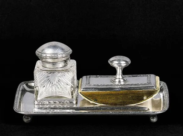 Autor nierozpoznany, KOMPLET NA BIURKO, 1920-1939