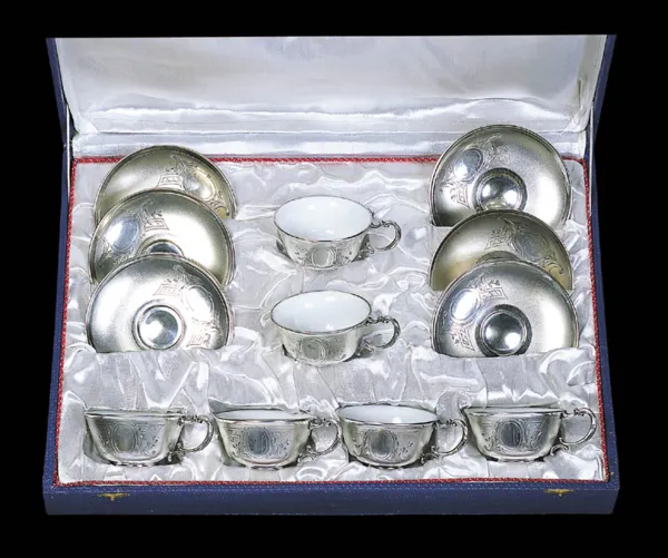 Autor nierozpoznany, KOMPLET 6 FILIŻANEK I SPODKÓW, przed 1900