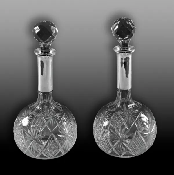 Autor nierozpoznany, PARA KARAFEK, ok. 1920