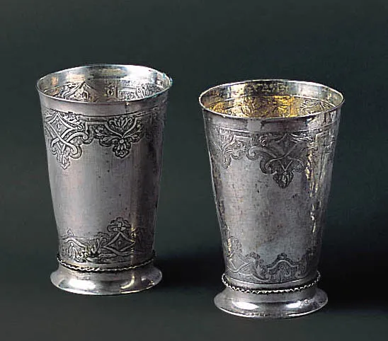 Autor nierozpoznany, PARA GDAŃSKICH KUBKÓW, ok. 1700