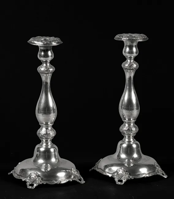 Autor nierozpoznany, PARA LICHTARZY, lata 70.-80. XIX w.