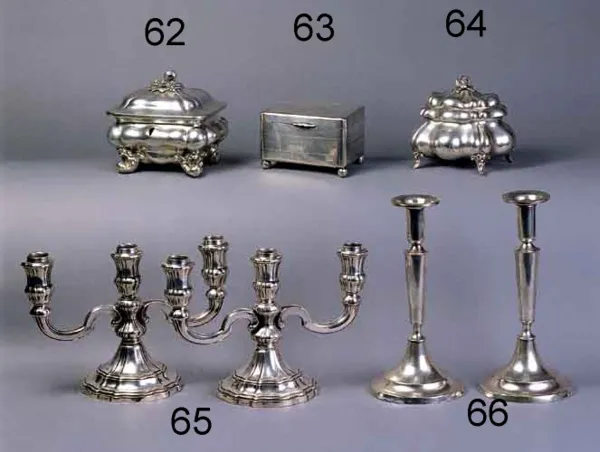 Autor nierozpoznany, Para lichtarzy klasycystycznych (66)