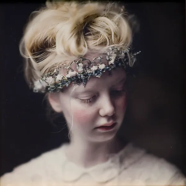 Ewa Ćwikła, Dziewczyna w wianku