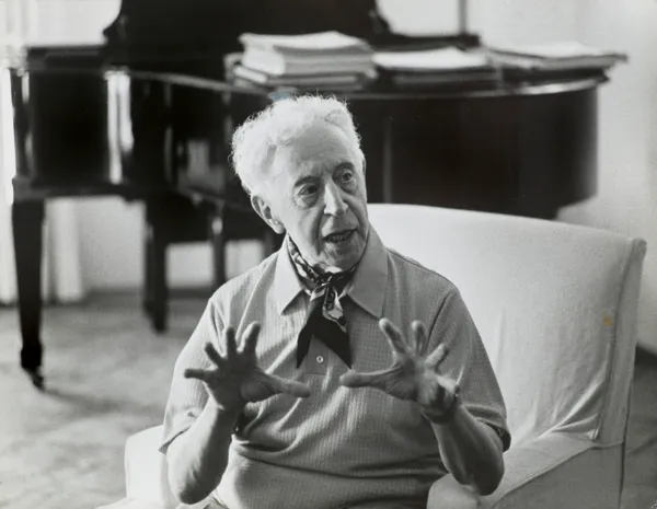 Eva Rubinstein, ARTUR RUBINSTEIN (POKAZUJE RĘCE), MARBELLA 1969