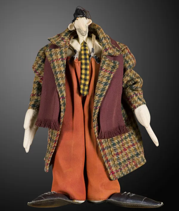 Monika Althamer, LALKA – MĘŻCZYZNA W PŁASZCZU, LATA 90. XX W.