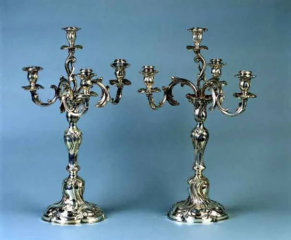 Autor nierozpoznany, Para kandelabrów