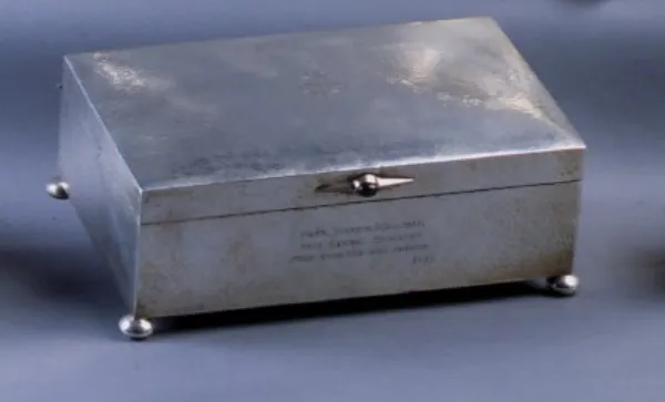 Autor nierozpoznany, Kaseta do cygar, 1903